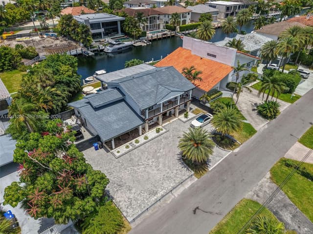16416 NE 32nd Ave, North Miami Beach FL 33160 - North Miami Beach, FL - Photo 7