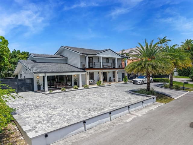 16416 NE 32nd Ave, North Miami Beach FL 33160 - North Miami Beach, FL - Photo 3