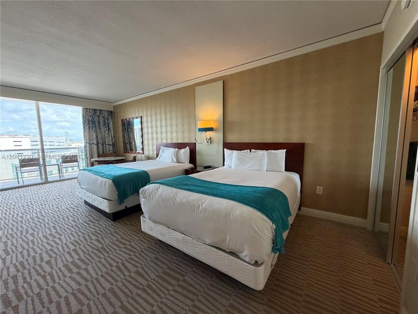 18001 Collins Ave # 618, Sunny Isles Beach FL 33160