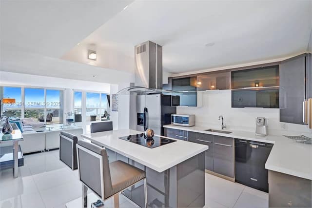 1717 N Bayshore Dr # 3931, Miami FL 33132 - Miami, FL - Photo 6