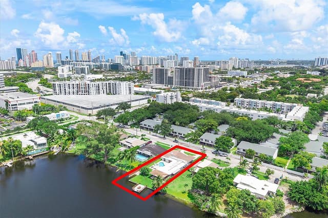 2531 NE 195th St, Miami FL 33180 - Miami, FL - Photo 3