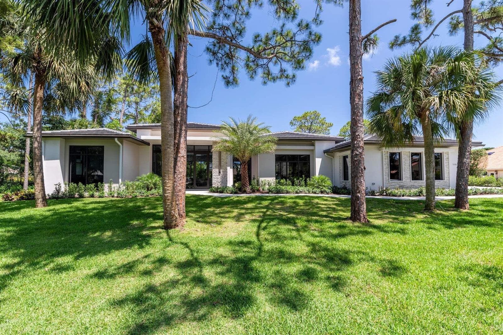 5382 Sea Biscuit Road, Palm Beach Gardens FL 33418 - Palm Beach Gardens, FL - Photo 1