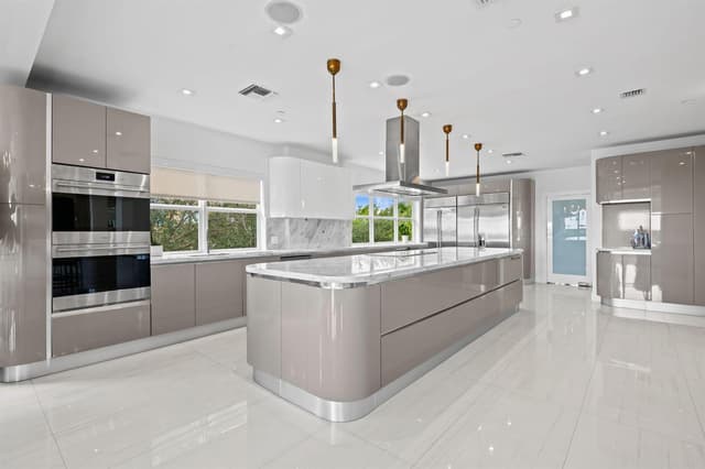 1050 Seminole Drive, Fort Lauderdale FL 33304 - Fort Lauderdale, FL - Photo 5
