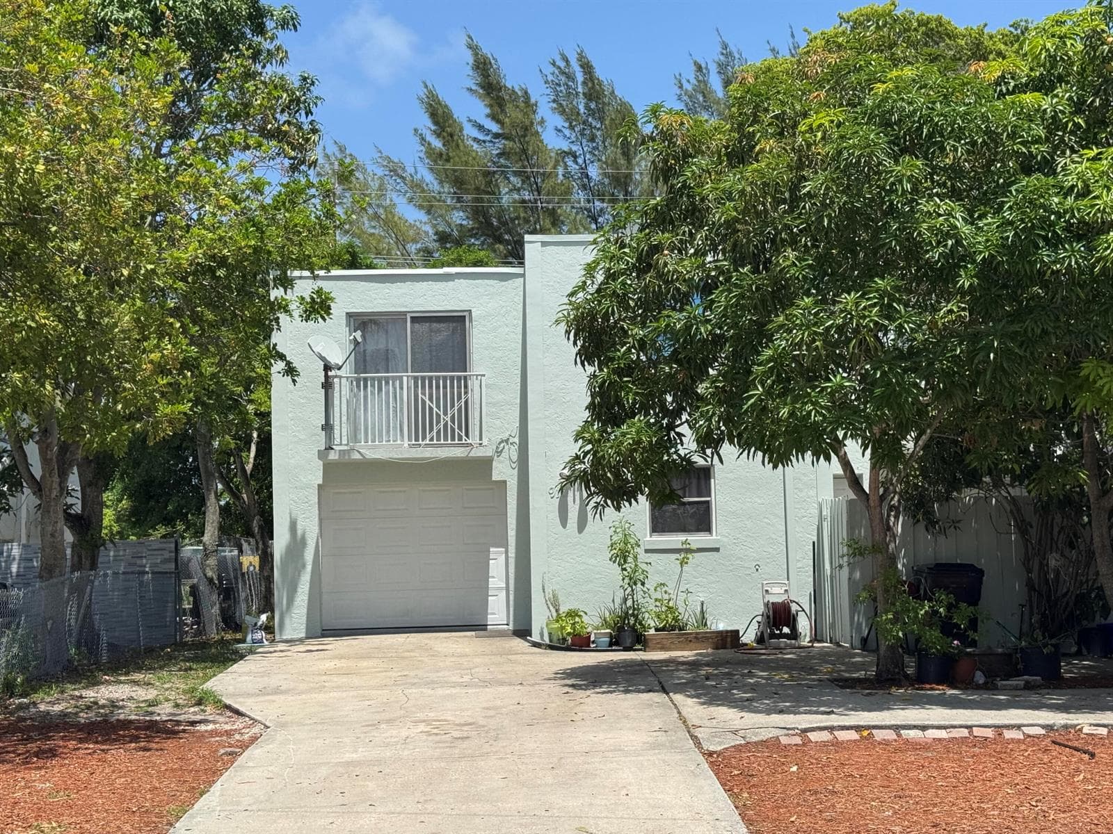 910 N F Street, FL 33460 - Photo 1