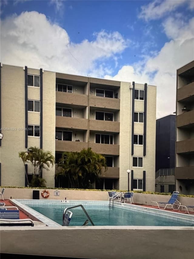 10090 NW 80th Ct # 1241, Hialeah Gardens FL 33016 - Hialeah Gardens, FL - Photo 3
