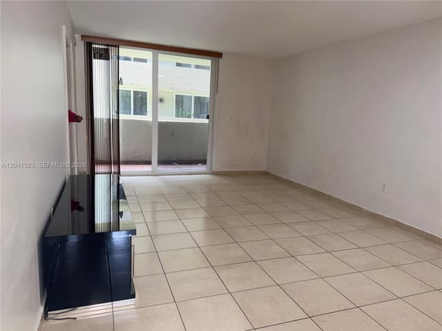 10090 NW 80th Ct # 1241, Hialeah Gardens FL 33016 - Hialeah Gardens, FL - Photo 5