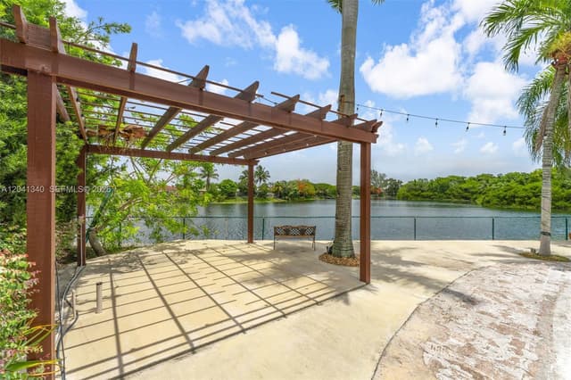 16335 SW 81 St, Miami FL 33193 - Miami, FL - Photo 6