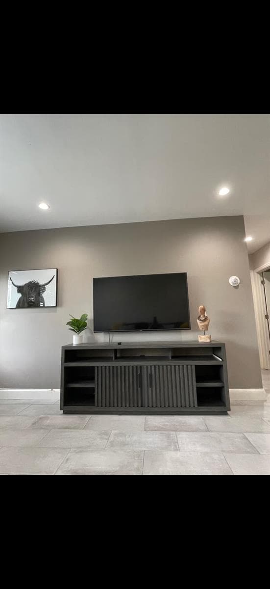 400 SW 12th # 2, Fort Lauderdale FL 33315 - Fort Lauderdale, FL - Photo 2