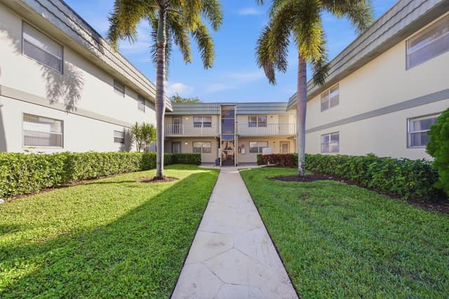 710 Monaco O, Delray Beach FL 33446 - Delray Beach, FL - Photo 4