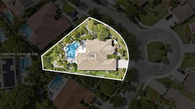 241 Fairmont Way, Weston FL 33326 - Weston, FL - Photo 2