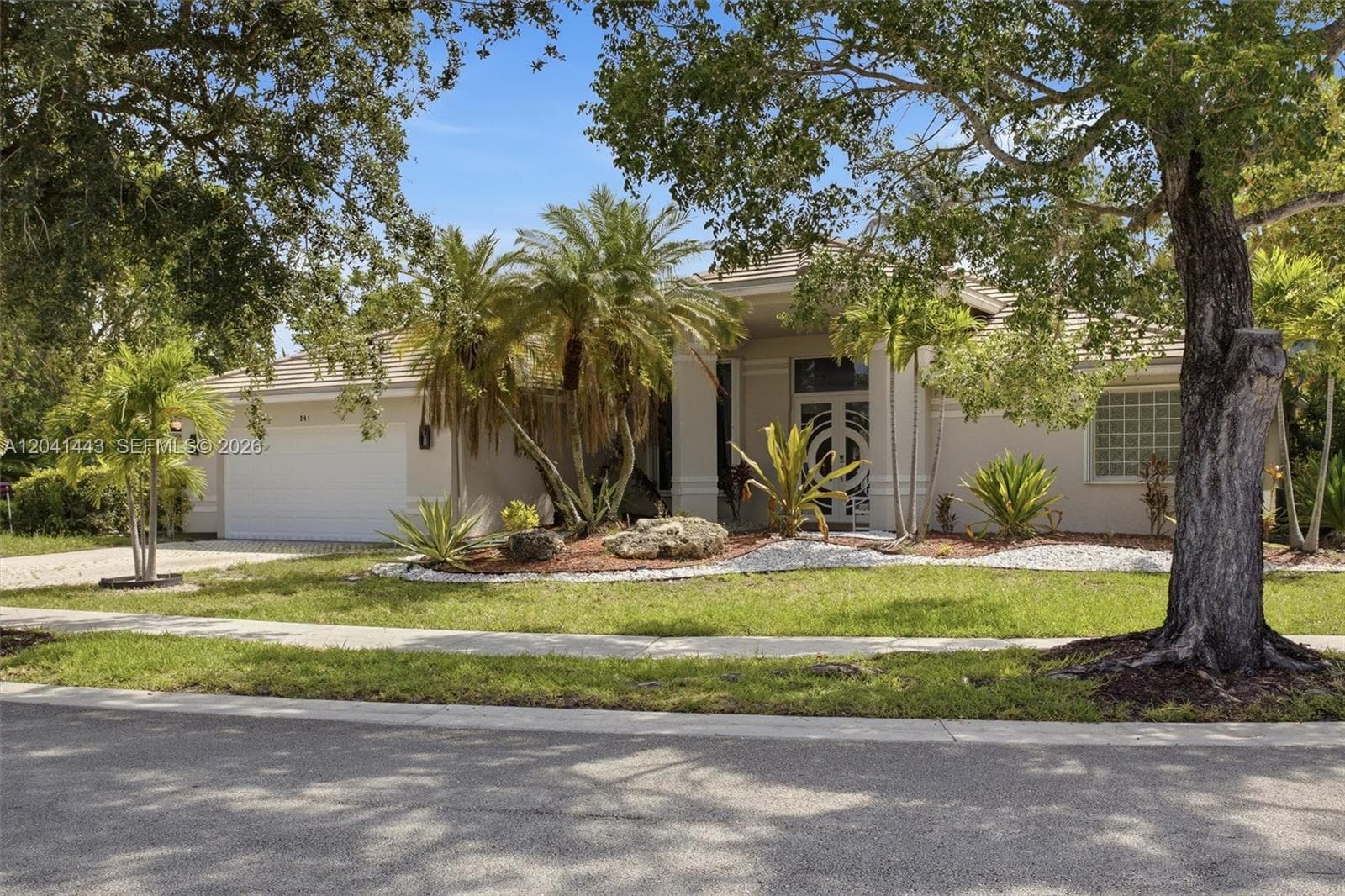 241 Fairmont Way, Weston FL 33326 - Weston, FL - Photo 1