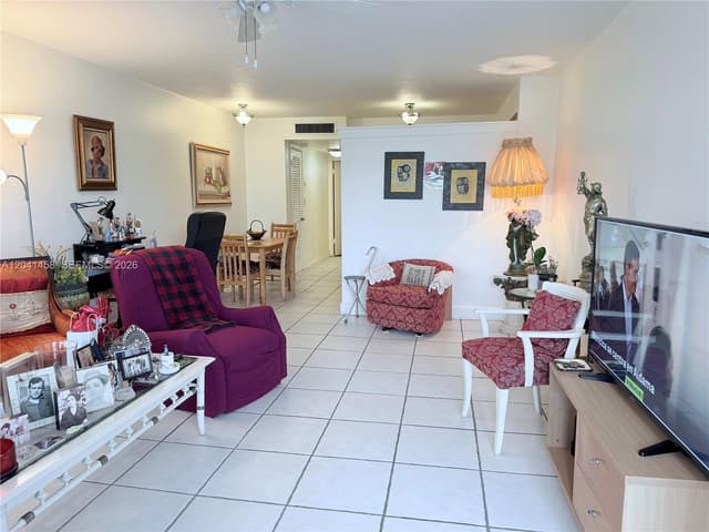 1120 102nd St # 21, Bay Harbor Islands FL 33154 - Bay Harbor Islands, FL - Photo 4