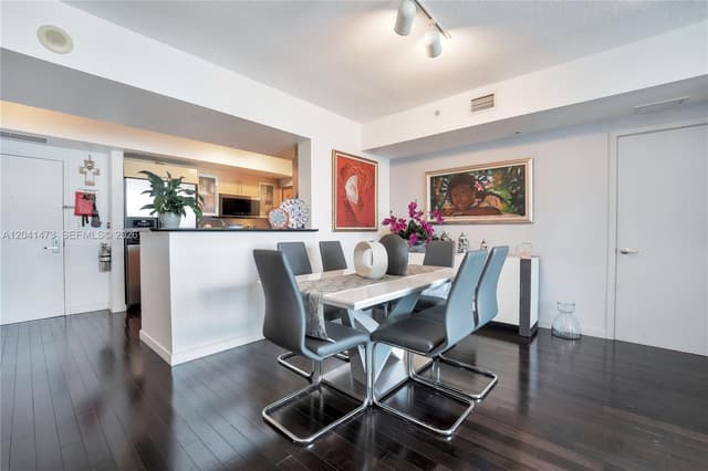 325 S Biscayne Blvd # 3921, Miami FL 33131 - Miami, FL - Photo 5