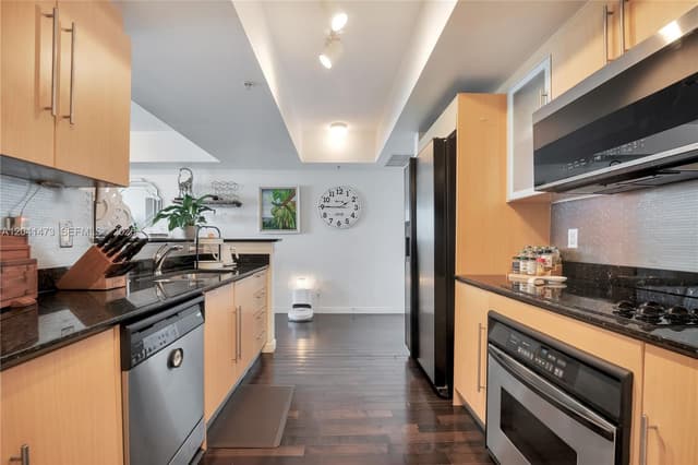 325 S Biscayne Blvd # 3921, Miami FL 33131 - Miami, FL - Photo 4