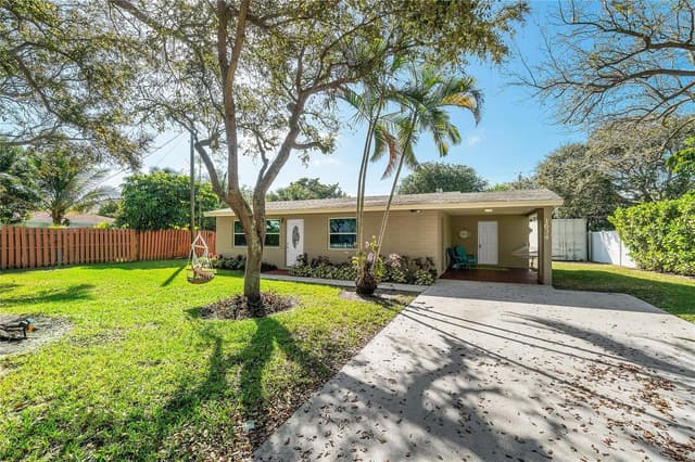 1634 NE 3rd Avenue, Delray Beach FL 33444 - Delray Beach, FL - Photo 2
