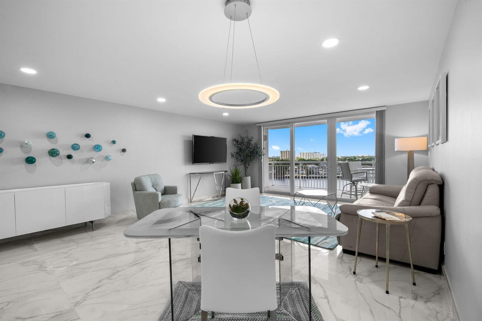 511 Bayshore Drive # 910, Fort Lauderdale FL 33304 - Fort Lauderdale, FL - Photo 1