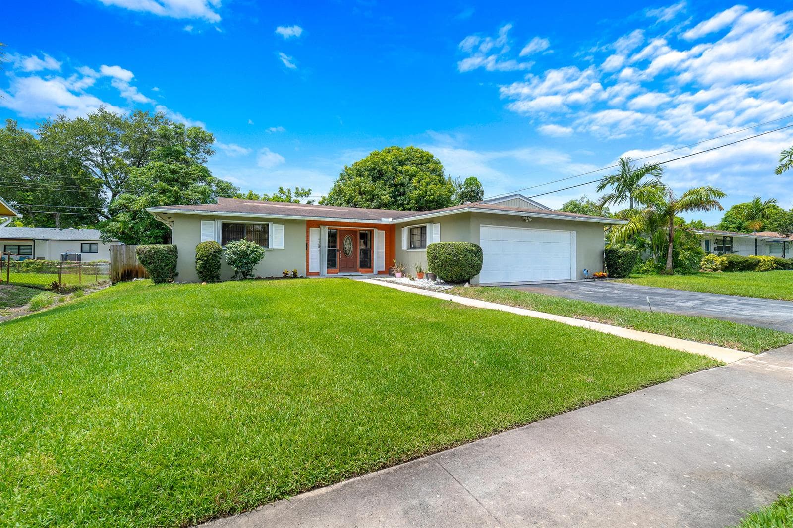 4460 NW 3rd Place, Plantation FL 33317 - Plantation, FL - Photo 1
