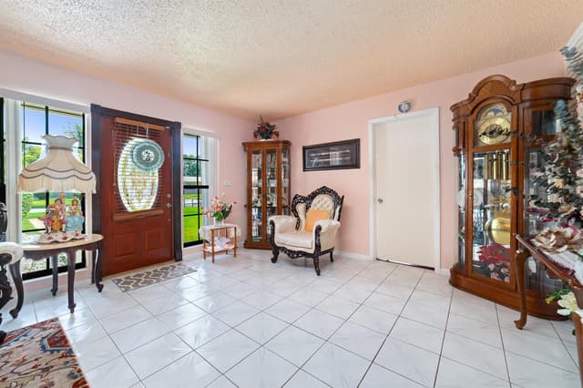 4460 NW 3rd Place, Plantation FL 33317 - Plantation, FL - Photo 4