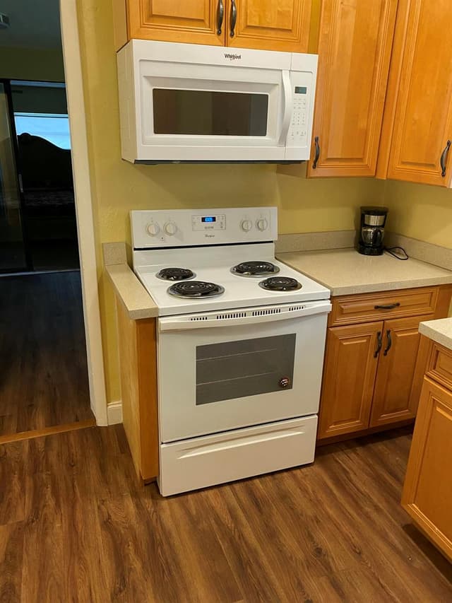 2466 NW 91st Street, Miami FL 33147 - Miami, FL - Photo 4