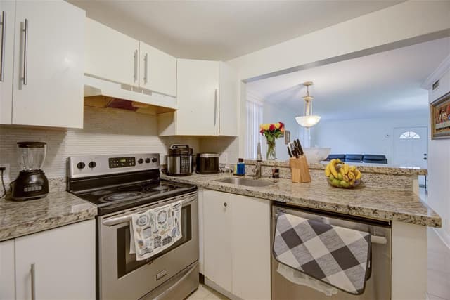 3777 NW 78th Avenue NW # 10D, Hollywood FL 33024 - Hollywood, FL - Photo 6