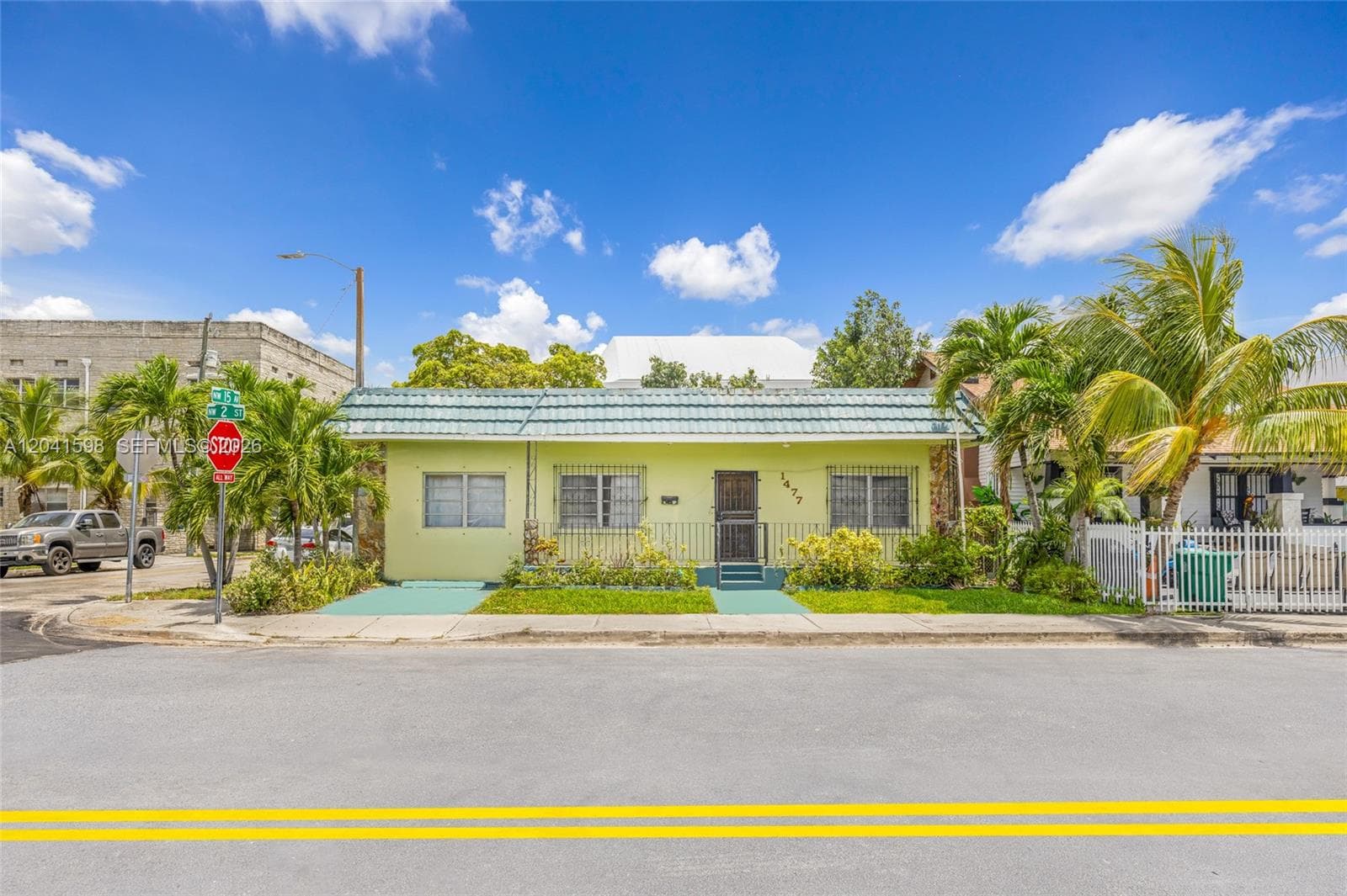 1477 NW 2nd St, Miami FL 33125