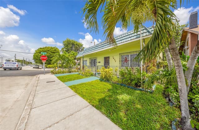 1477 NW 2nd St, Miami FL 33125 - Miami, FL - Photo 4