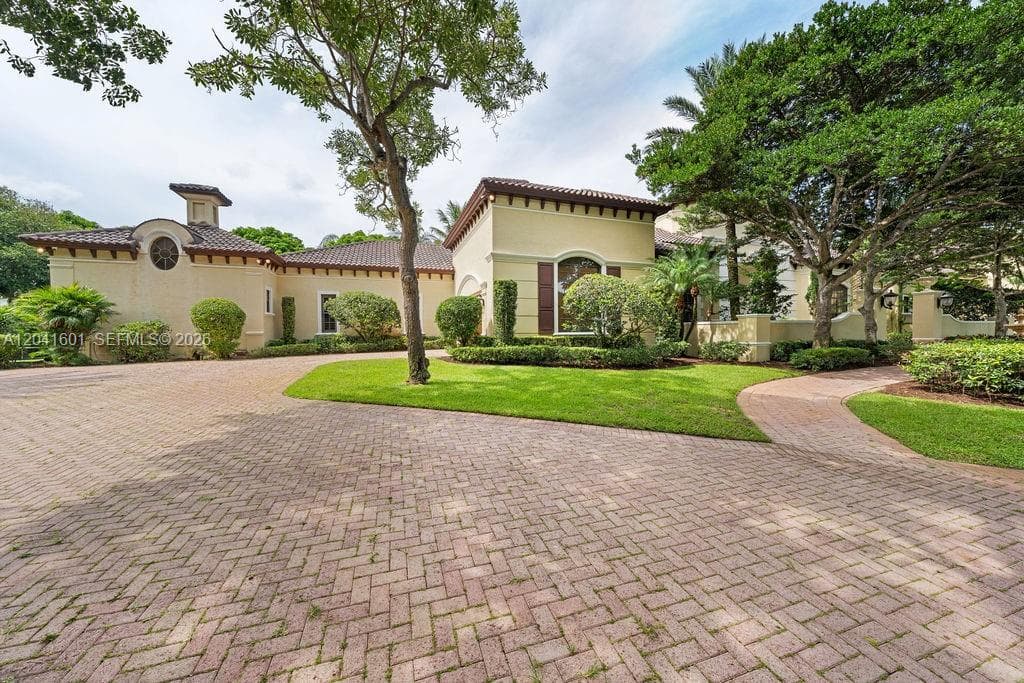 9001 SW 59th Ct, Pinecrest FL 33156 - Pinecrest, FL - Photo 1