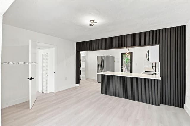 811 NW 65th St, Miami FL 33150 - Miami, FL - Photo 5