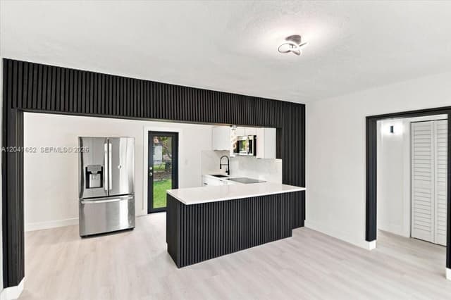 811 NW 65th St, Miami FL 33150 - Miami, FL - Photo 4