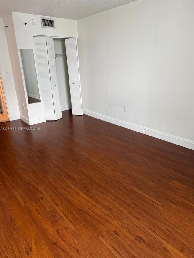 800 N Miami Ave # E1402, Miami FL 33136 - Miami, FL - Photo 5