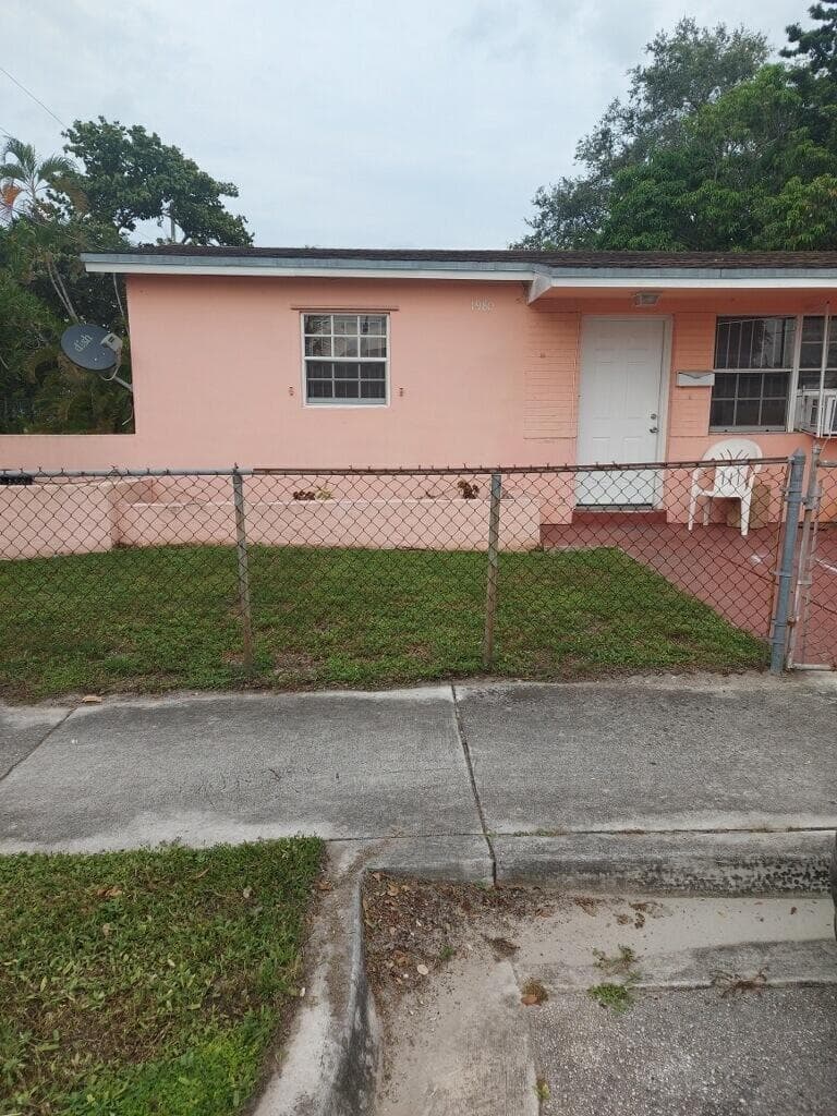 1980 Lincoln Avenue, Opa-Locka FL 33054