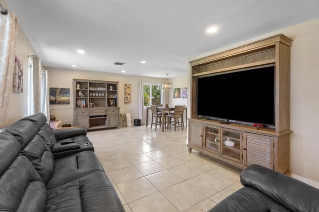 12944 68th Street N, FL 33412 - Photo 6