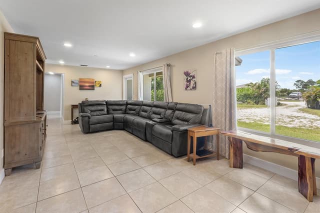 12944 68th Street N, FL 33412 - Photo 4