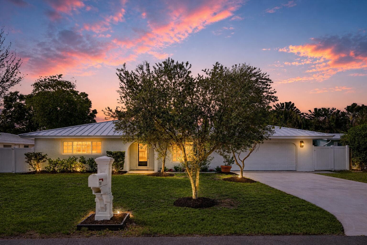 718 SW 27th Place, Boynton Beach FL 33435