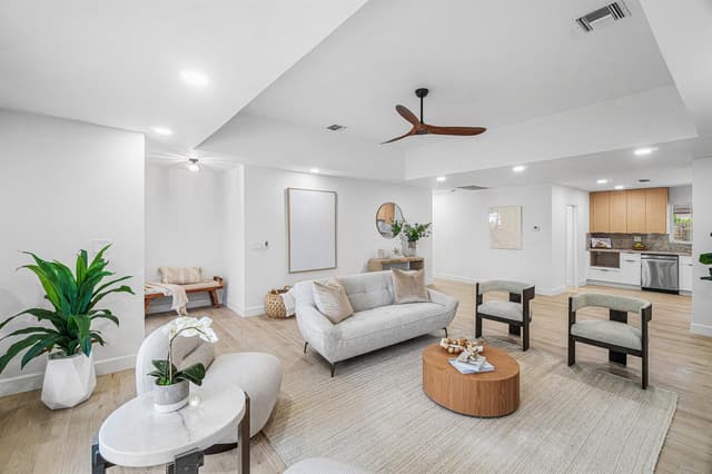 718 SW 27th Place, Boynton Beach FL 33435 - Boynton Beach, FL - Photo 5