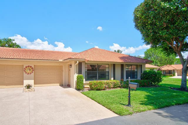 9925 Frangipani Tree Way # B, Boynton Beach FL 33436 - Boynton Beach, FL - Photo 2