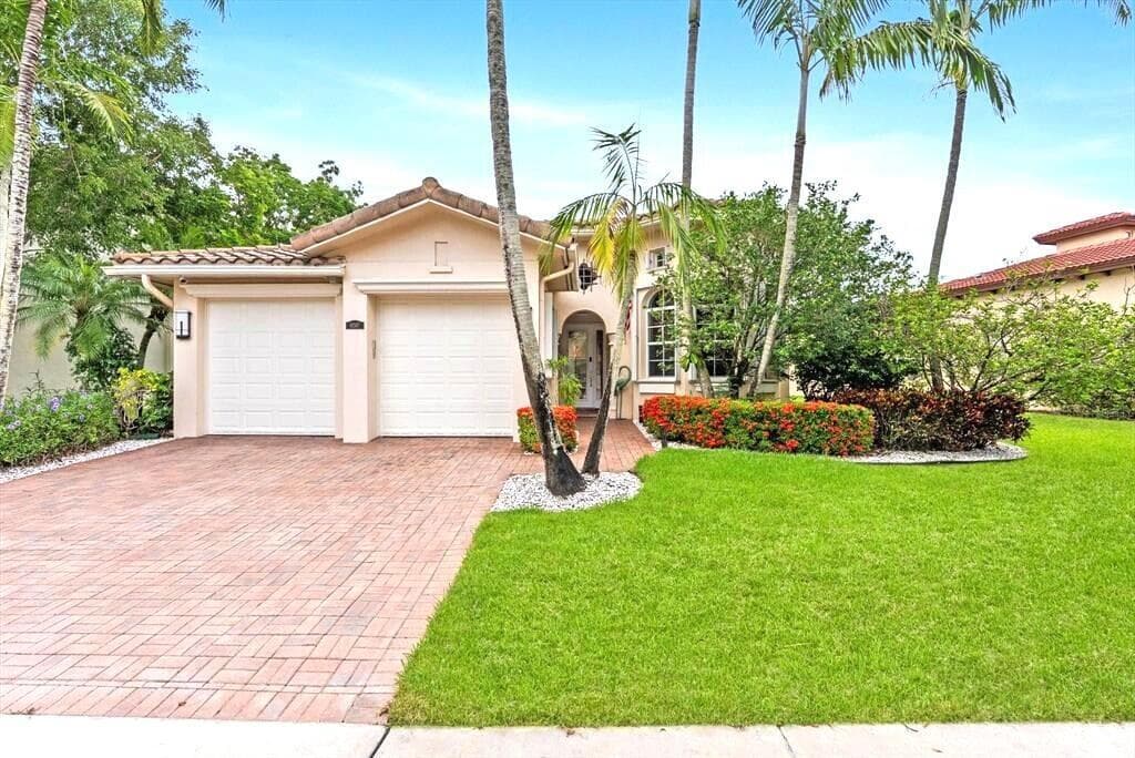 8247 NW 107th Terrace, Parkland FL 33076