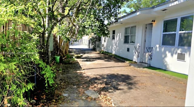 241 NW 32nd St, Miami FL 33127 - Miami, FL - Photo 6