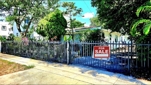 241 NW 32nd St, Miami FL 33127 - Miami, FL - Photo 3