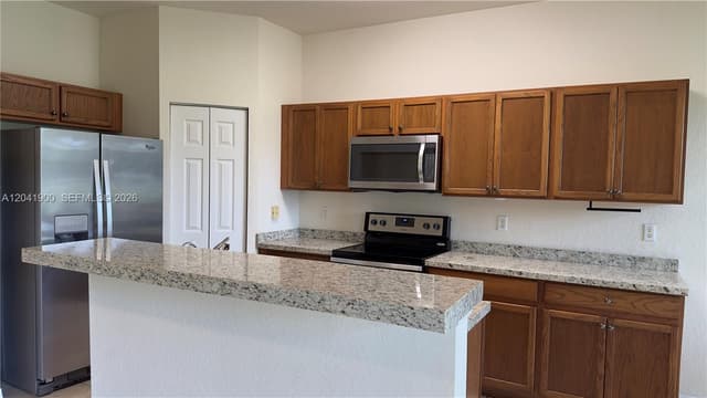 3042 Grandiflora Dr, Green Acres FL 33467 - Green Acres, FL - Photo 3