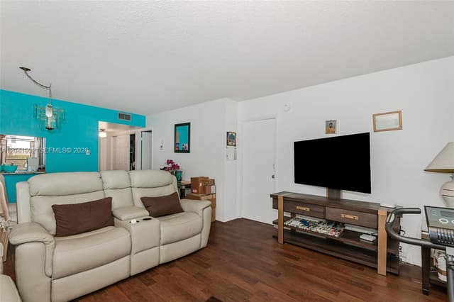 7200 NW 4th Pl # 101, Margate FL 33063 - Margate, FL - Photo 7