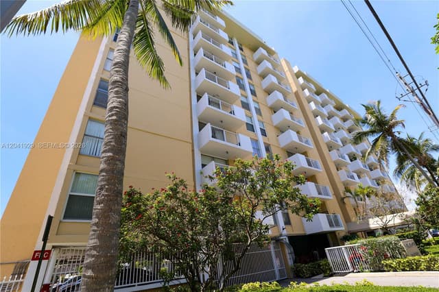 2000 NE 135th St # 906, North Miami FL 33181 - North Miami, FL - Photo 6