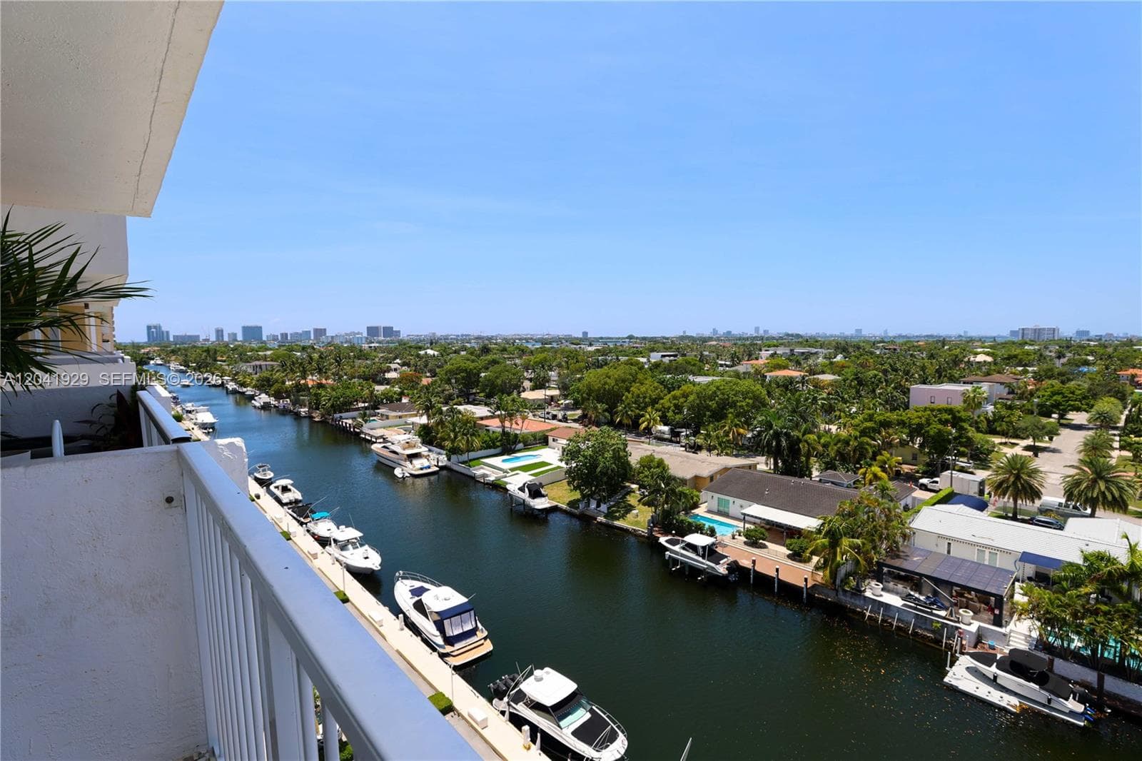 2000 NE 135th St # 906, North Miami FL 33181 - North Miami, FL - Photo 1