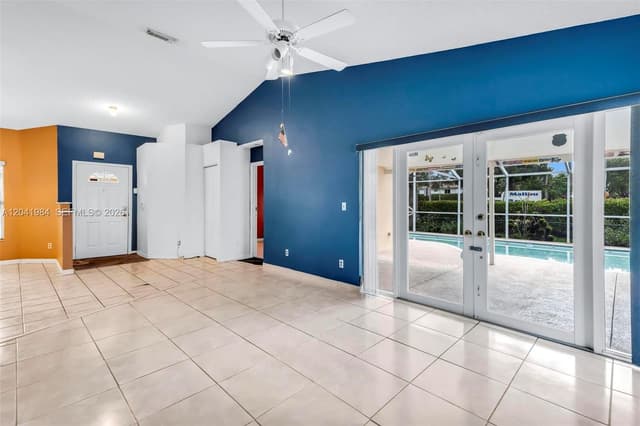 220 NW 207th Way, Pembroke Pines FL 33029 - Pembroke Pines, FL - Photo 7