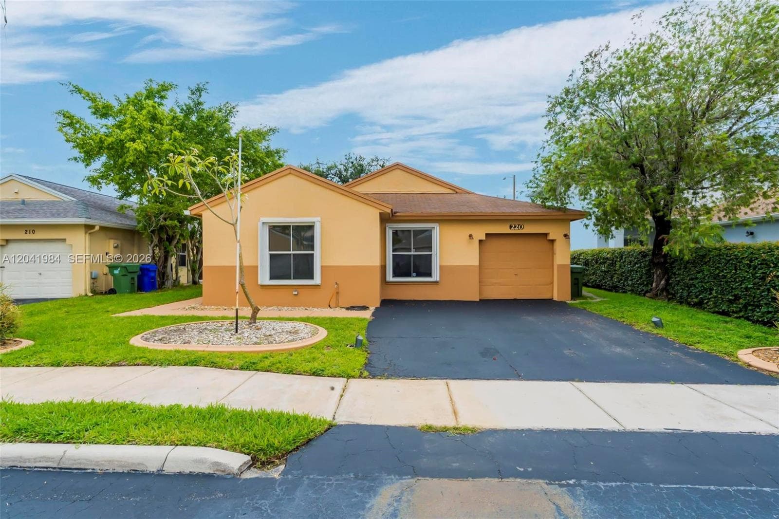 220 NW 207th Way, Pembroke Pines FL 33029