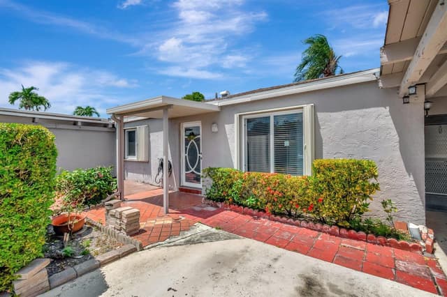 14882 Wildflower Lane, Delray Beach FL 33446 - Delray Beach, FL - Photo 4