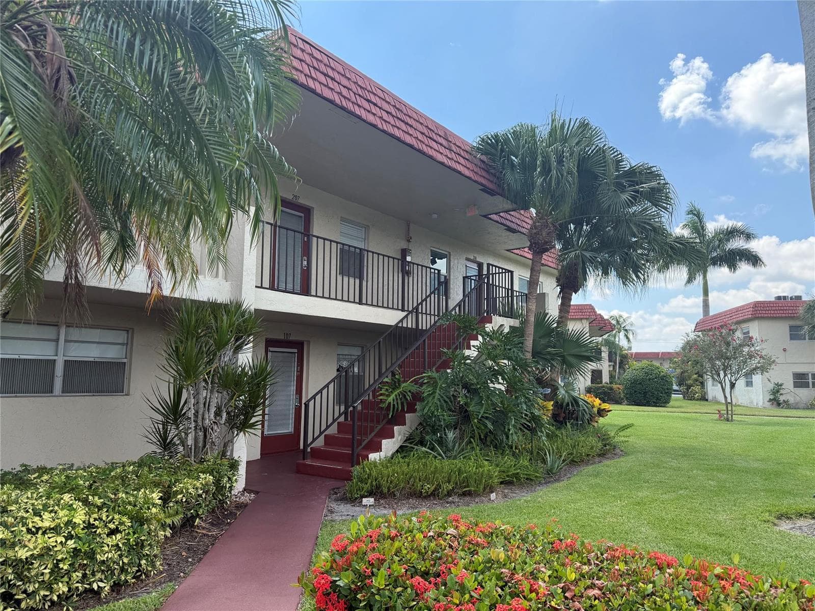 32 Abbey Lane # 207, Delray Beach FL 33446