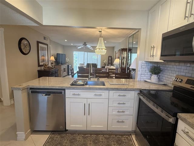 32 Abbey Lane # 207, Delray Beach FL 33446 - Delray Beach, FL - Photo 4