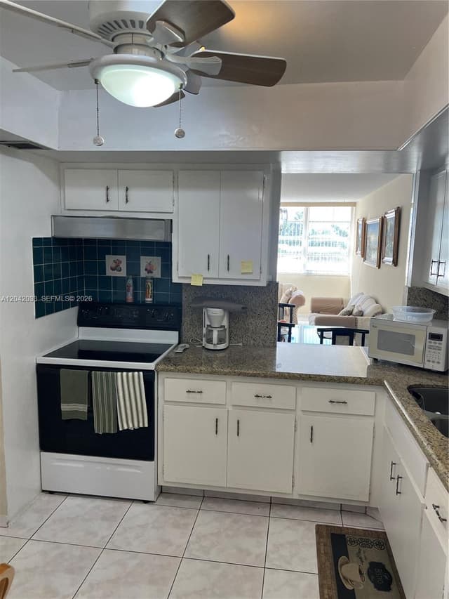 1351 NE Miami Gardens Dr # 222E, Miami FL 33179 - Miami, FL - Photo 3