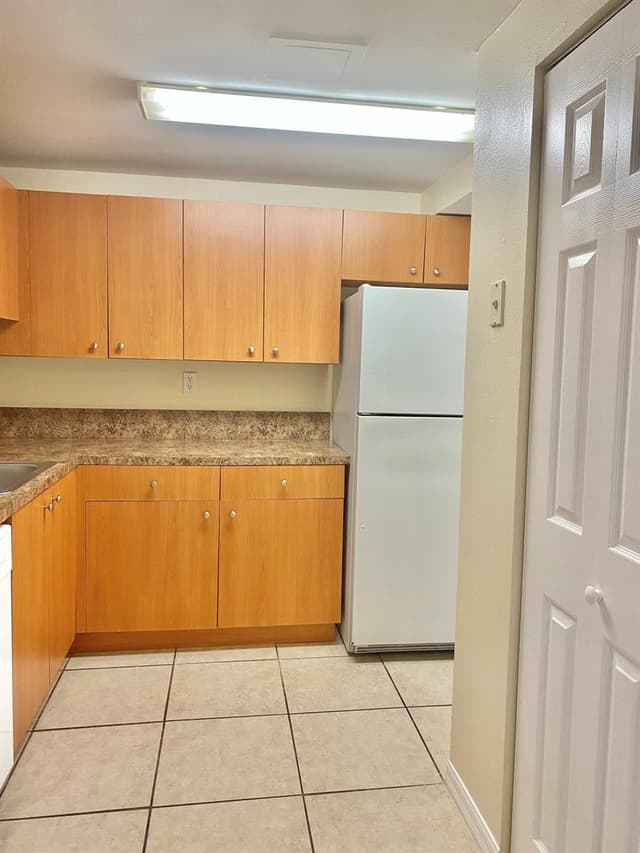 405 Executive Center Drive # 208, West Palm Beach FL 33401 - West Palm Beach, FL - Photo 2